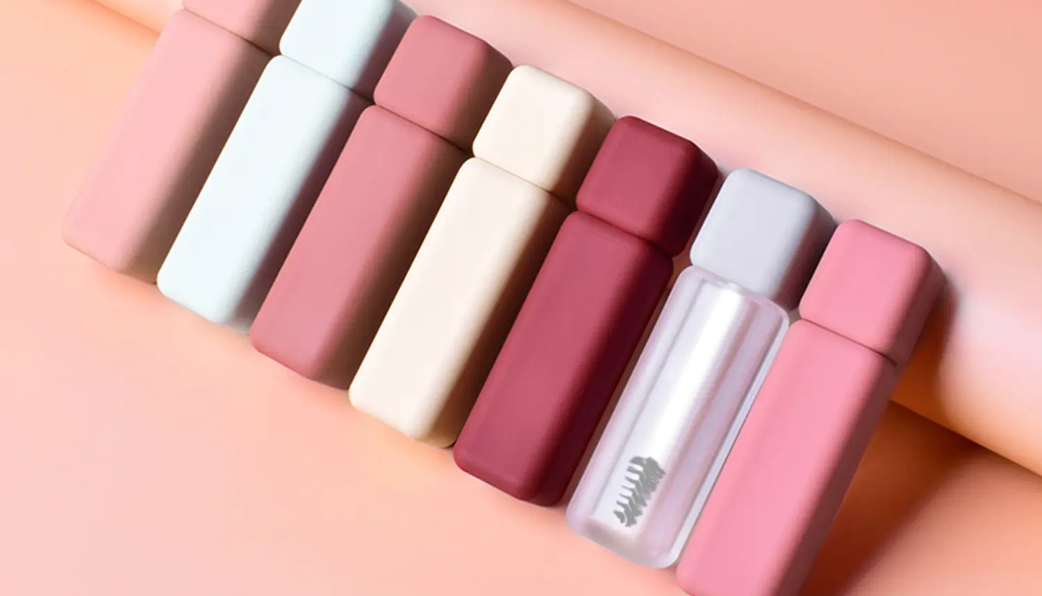 Incorporating sustainability into lip gloss tube packaging design 